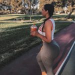 Ronde sexy en jogging