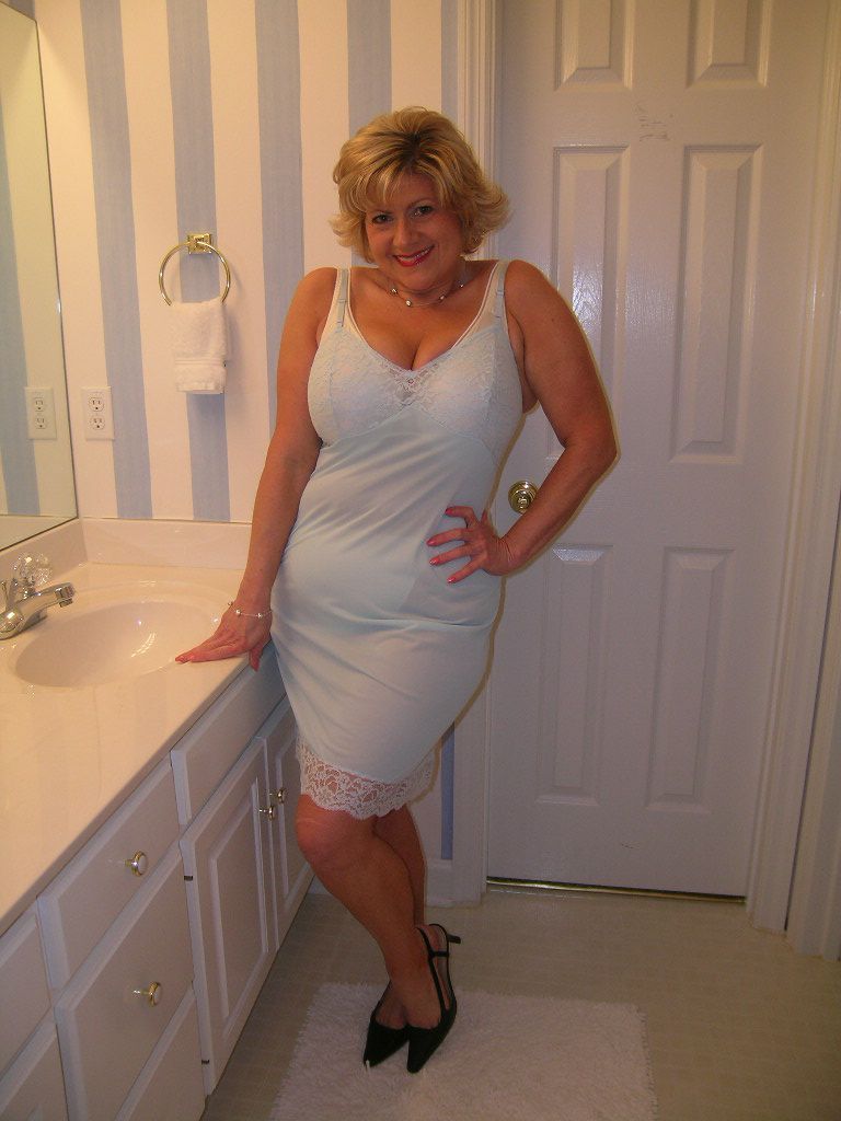 Mûre et voluptueuse cherche dialogue coquin à Pontivy rencontre-Cougar-Pontivy