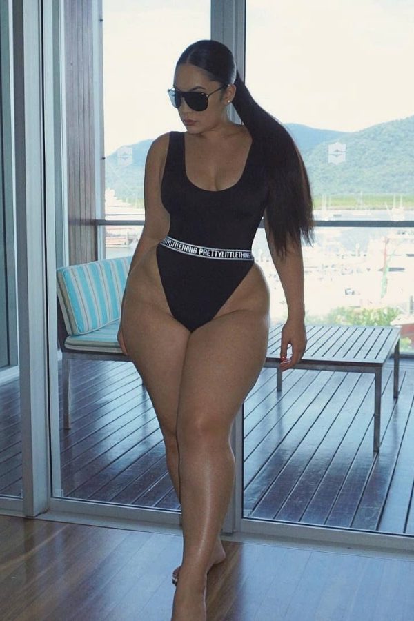 Jolie ronde en quête de sensations fortes rencontre-ronde-bron-BsSp